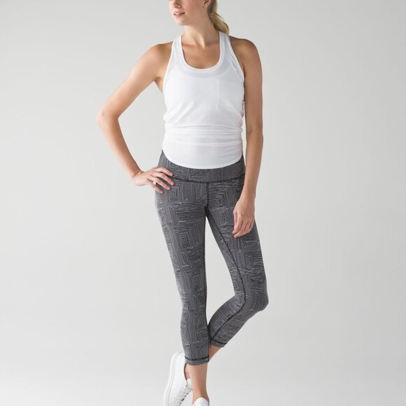 Lululemon Wunder Under Crop III Maze Jacquard Wh/Bl NEW WITH TAGS - Size 6 - Picture 2 of 7